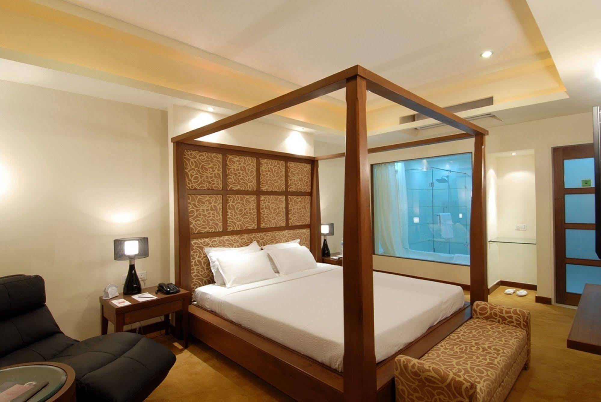 Fabhotel Cambay Sapphire Ahmedabad Exteriör bild